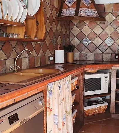 La Casa De Conchita * アデヘ